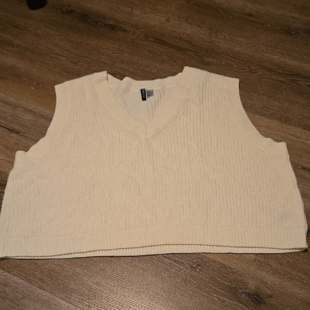 H&M Cream Ribbed Knit Vest